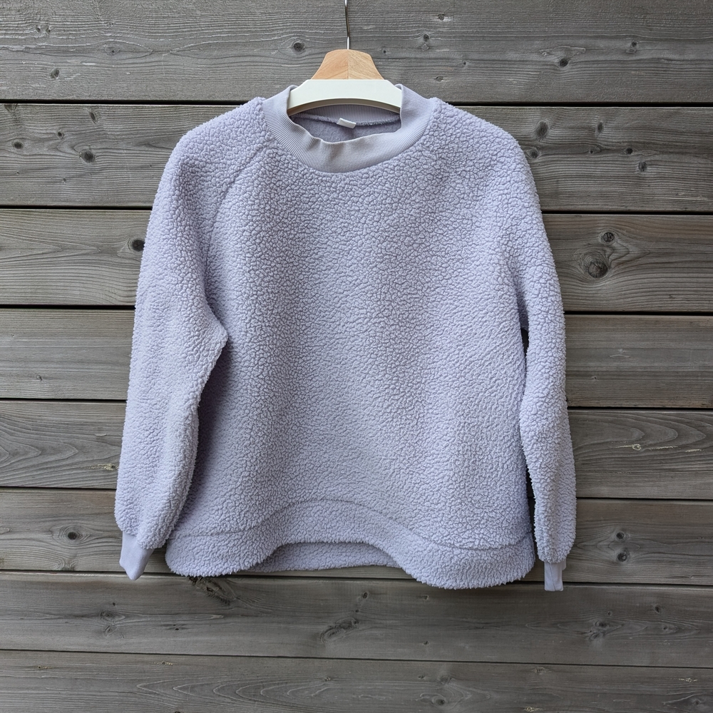 Old Navy Mock-Neck Raglan-Sleeve Sherpa Sweatshirt in Glitter Bug